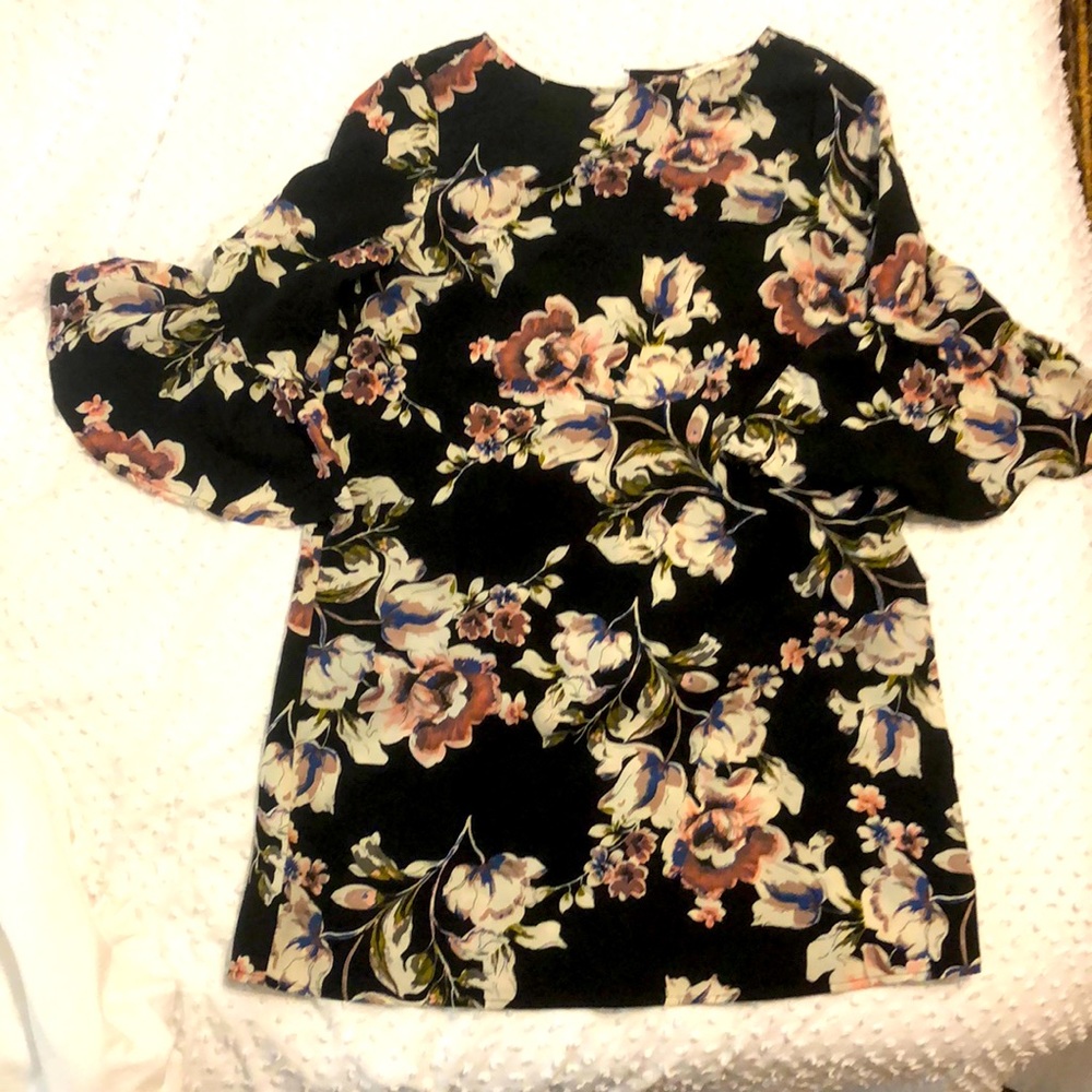 Boutique bell sleeve dress